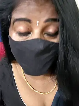 Snapshot of Sunitha-tamilponu chatting on June 16, 2026, 7:14 pm Sunitha-tamilponu online show from June 16, 2026, 7:14 pm