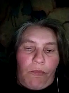IrisMaris37 online show from April 30, 2026, 3:41 pm