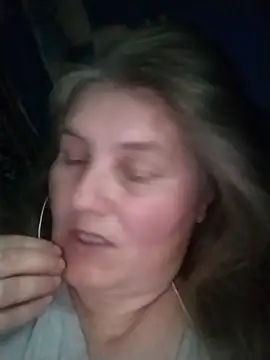 Snapshot of IrisMaris37 chatting on June 22, 2026, 9:50 am IrisMaris37 online show from June 22, 2026, 9:50 am