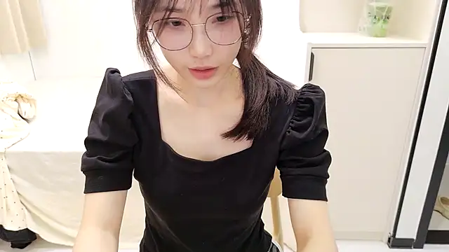 Nancy-A1 online show from July 17, 2026, 1:19 pm