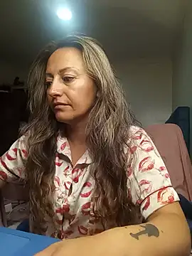 Angel Nova  online show from May 18, 2026, 8:52 am