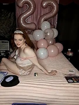 lolarae xx online show from June 14, 2026, 5:14 pm