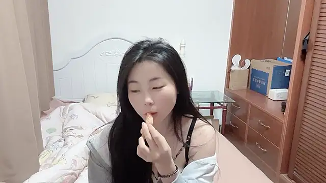 XIAOnaimao-001 online show from May 7, 2026, 5:22 am