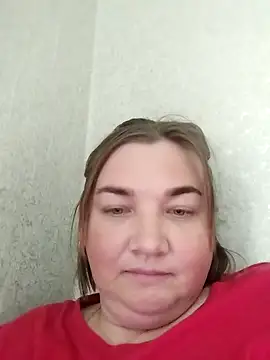 MiyaOlliver online show from May 1, 2026, 12:10 pm