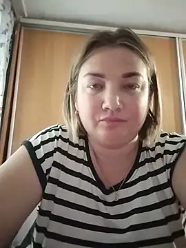 MiyaOlliver online show from June 9, 2026, 10:05 am