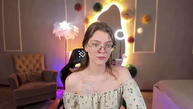 Avrora Spark online show from April 27, 2026, 8:07 pm