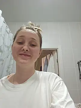 ooopsitscandy online show from May 25, 2026, 9:19 am