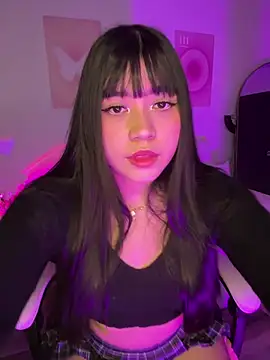 iEmily  online show from May 17, 2026, 1:27 am