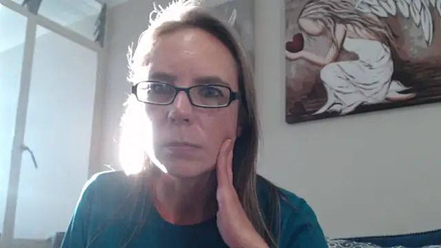 blondiesin50 online show from May 10, 2026, 5:11 am