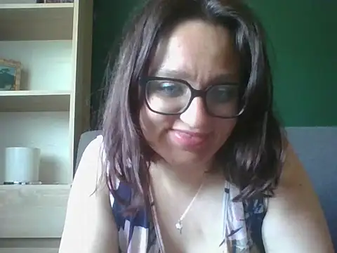 sensual paris online show from May 22, 2026, 5:38 am