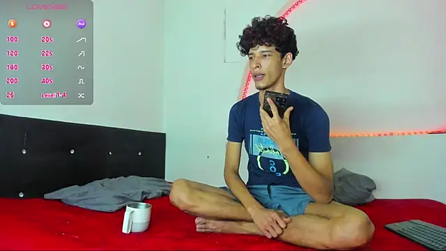 liammendoza98 online show from April 28, 2026, 11:03 am