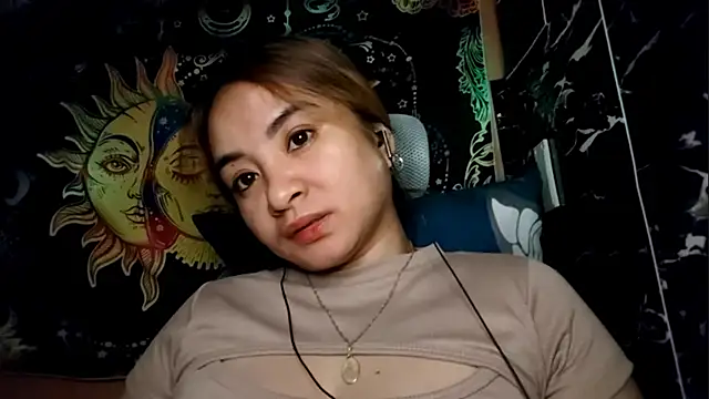 MiriamStaebell online show from April 28, 2026, 10:36 pm