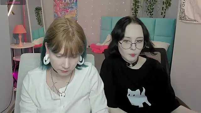 Elira Vane online show from May 15, 2026, 11:08 am