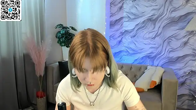 Elira Vane online show from June 15, 2026, 10:48 am