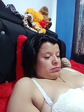 Samantha Kieran online show from May 17, 2026, 7:25 pm