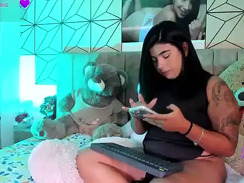 Snapshot of Vanessa__lopez1 chatting on May 30, 2026, 8:14 pm Vanessa lopez1 online show from May 30, 2026, 8:14 pm