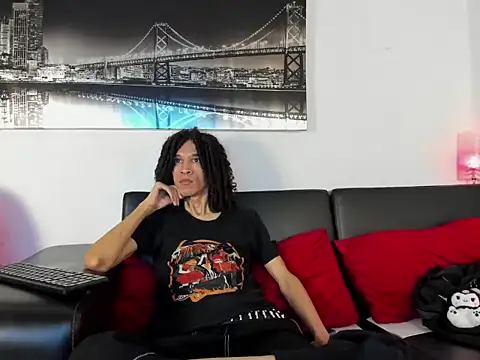 anddy hugecock online show from May 31, 2026, 1:06 pm