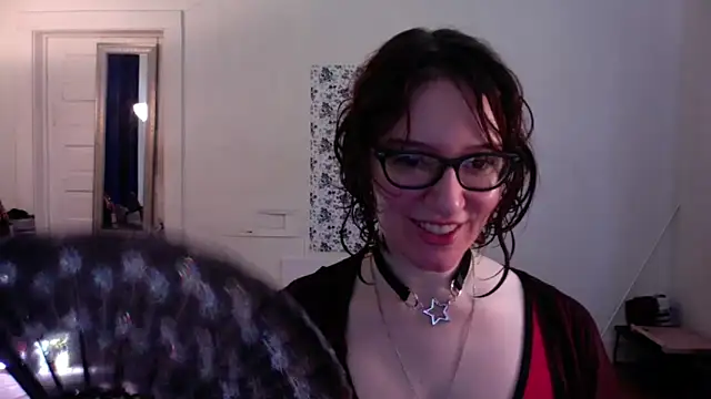 Snapshot of AnnywnBelle chatting on May 3, 2026, 10:13 pm AnnywnBelle online show from May 3, 2026, 10:13 pm