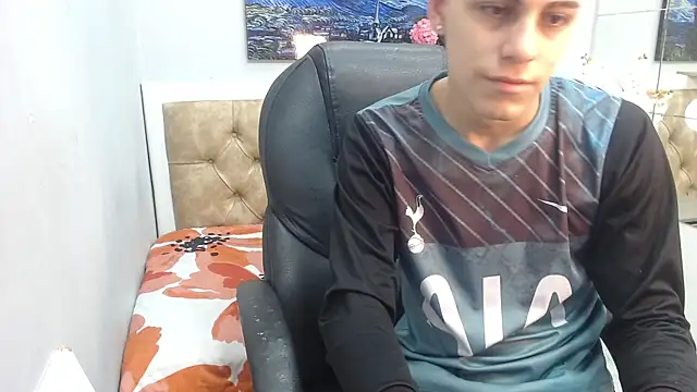 Ethanx18  online show from May 18, 2026, 11:26 am