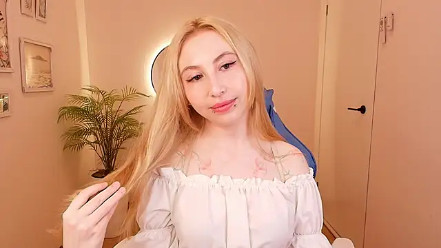 MilkChoc0late online show from May 27, 2026, 2:30 am