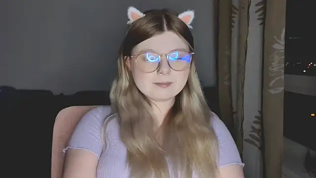 YukiBlush online show from May 17, 2026, 9:04 pm