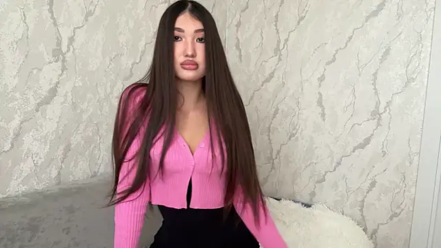 Violet Mur online show from May 4, 2026, 6:06 am