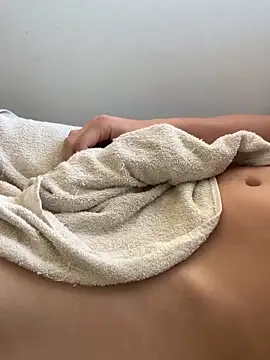 findaddy69 online show from April 30, 2026, 4:47 pm