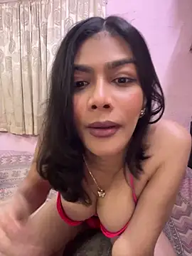 Mayra xx online show from May 7, 2026, 6:33 pm