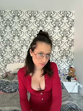 lilou philips online show from May 21, 2026, 12:13 pm