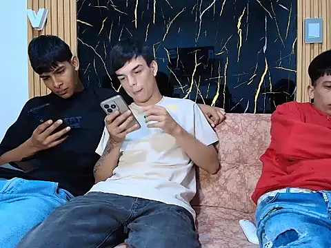 juanjo sexxx18 online show from August 3, 2026, 11:53 pm