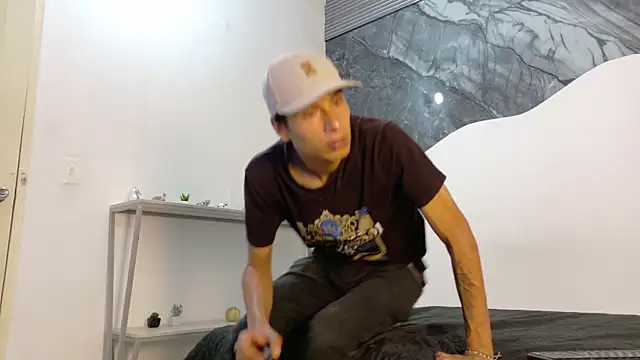 cameronsilverman online show from June 17, 2026, 8:19 pm