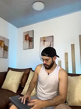 DomBoy  online show from June 2, 2026, 8:31 pm