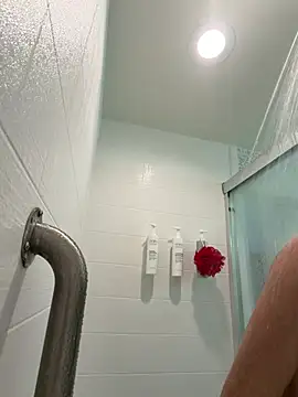 therealgriffin13 online show from April 29, 2026, 11:00 pm