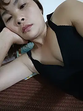 Hazel Nova online show from July 2, 2026, 9:21 pm