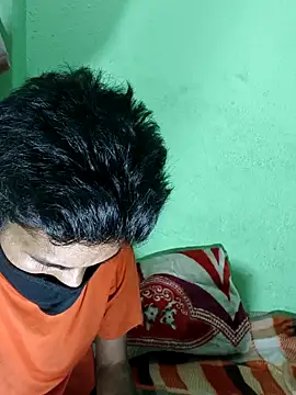 Snapshot of VelvetVibe_75 chatting on May 2, 2026, 1:11 am VelvetVibe 75 online show from May 2, 2026, 1:11 am