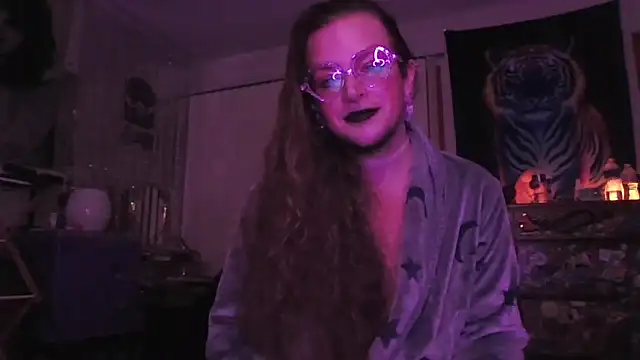 bewerekitten online show from May 23, 2026, 6:23 am