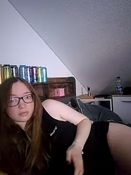 Freaky-Doll online show from June 16, 2026, 5:24 pm