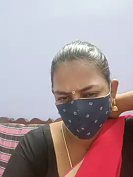 cathrine92 online show from May 15, 2026, 11:03 pm
