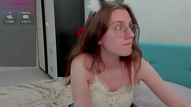 iMagdaLunna online show from May 20, 2026, 3:42 pm