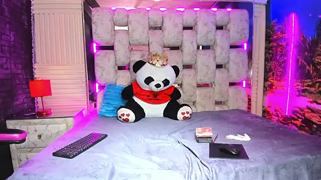 MahiaraHot online show from May 8, 2026, 2:21 pm