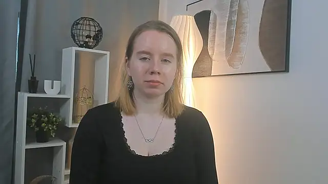 JeniceEl online show from April 30, 2026, 9:05 am