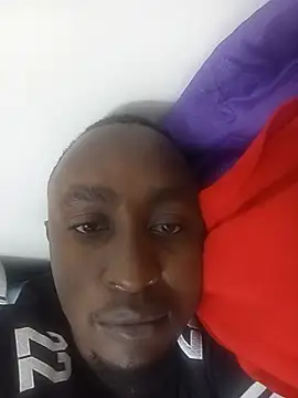 Snapshot of BlackDia1 chatting on May 17, 2026, 3:12 pm BlackDia1 online show from May 17, 2026, 3:12 pm