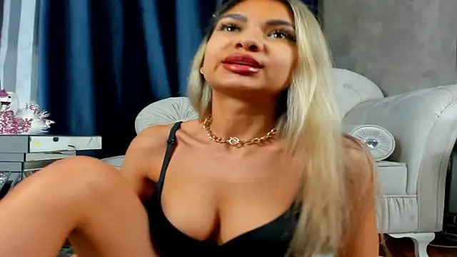 NayaSweetie online show from May 27, 2026, 8:27 pm