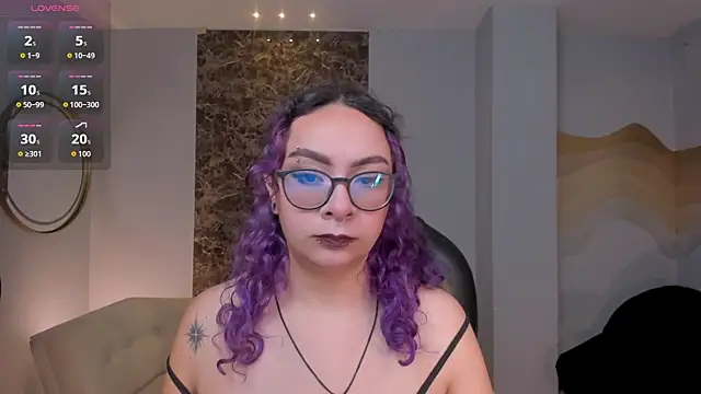 LoiseHarper online show from June 11, 2026, 12:01 am