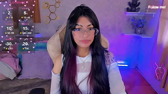 mia smoke  online show from June 12, 2026, 4:49 pm