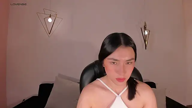 Snapshot of BellaStormX chatting on May 22, 2026, 11:19 am BellaStormX online show from May 22, 2026, 11:19 am