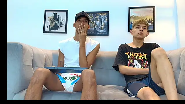 RED BOYS XXX online show from June 19, 2026, 1:17 pm