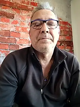 Soloyan online show from April 3, 2026, 4:46 pm