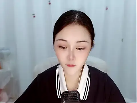 Amy-cnbaby online show from June 1, 2026, 1:28 am