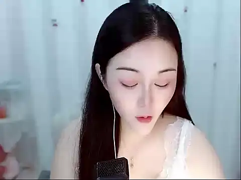 Amy-cnbaby online show from May 17, 2026, 1:38 am